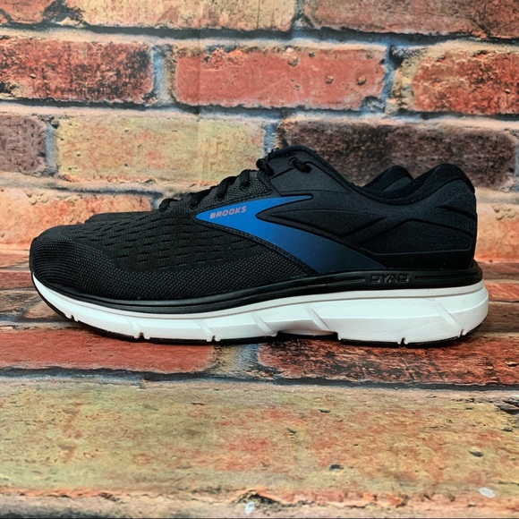 Brooks Other - Brooks DYAD 11 Athletic Shoes